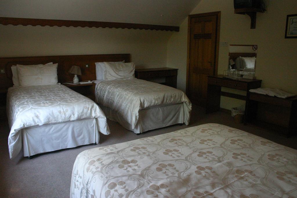 Portarra Lodge Guesthouse Moycullen Номер фото
