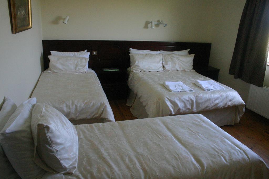 Portarra Lodge Guesthouse Moycullen Номер фото